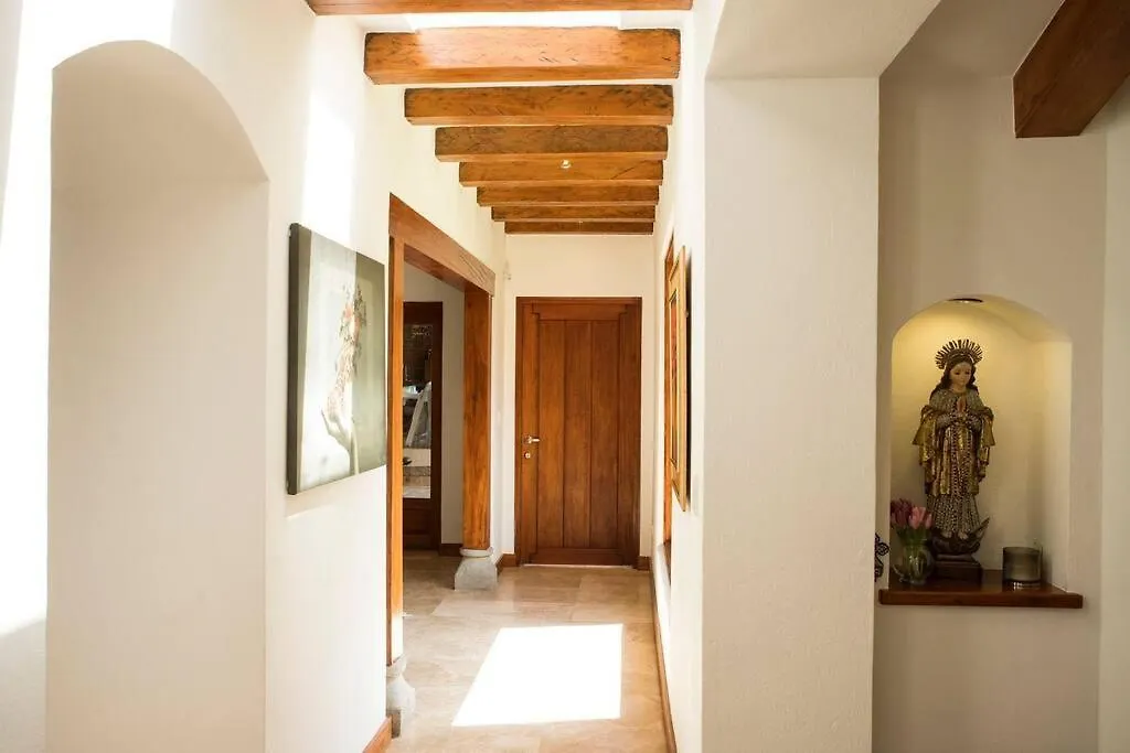 Lujosa Casa Guayllabamba - Gym Jacuzzi Piscina Villa Quito Feriehus