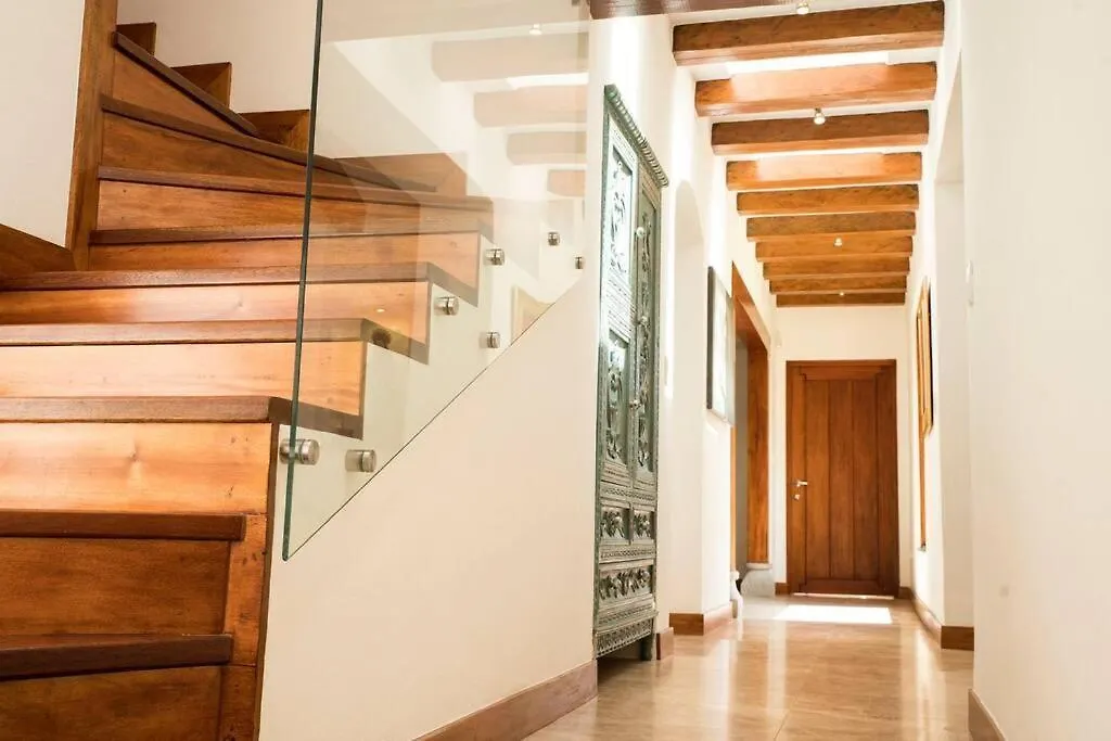 Vakantiehuis Lujosa Casa Guayllabamba - Gym Jacuzzi Piscina Villa Quito